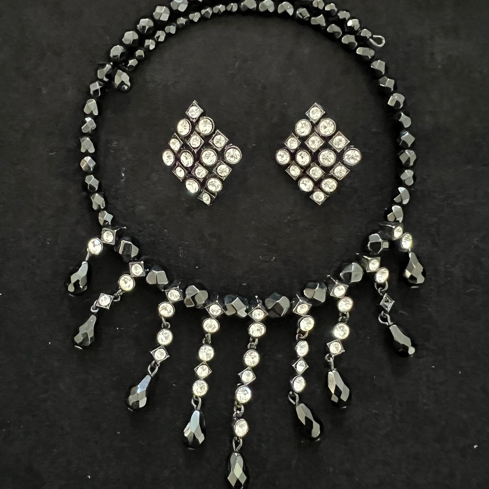 Art Deco Vintage Necklace Black Jet & Rhinestone Circlet with Earrings